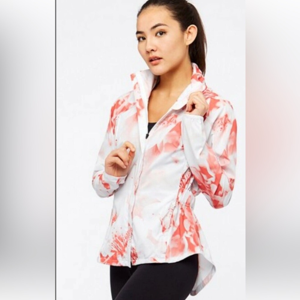 Adidas Womens TKO Supernova Water resistant Jacket -CG1188 Nwt XS Running Gym